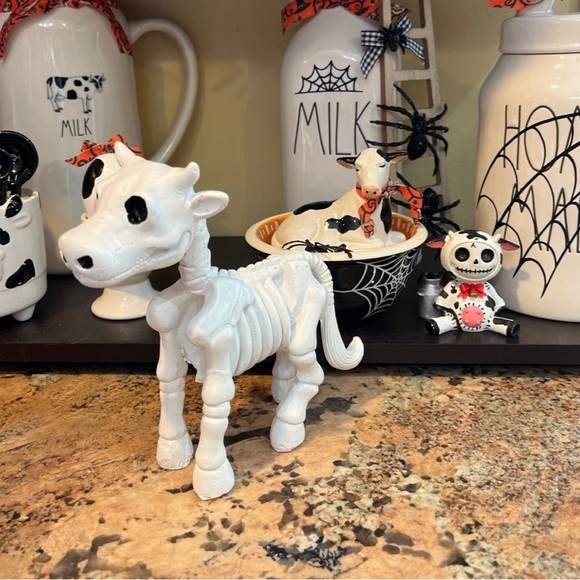 Halloween Skeleton Cow - Picture 6 of 6